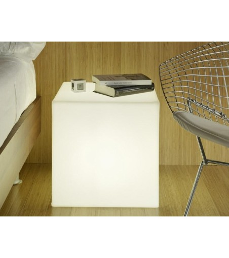 NEW GARDEN lampa ogrodowa CUBY 53 SOLAR & BATTERY biała