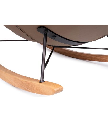 Fotel bujany OTILIA brązowa pepitka -  drewniane płozy, ekoskóra