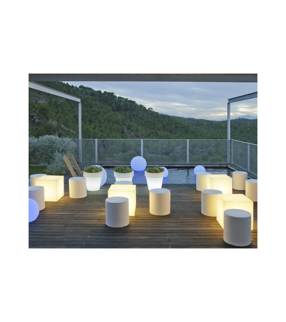 NEW GARDEN lampa ogrodowa CUBY 32 SOLAR & BATTERY biała