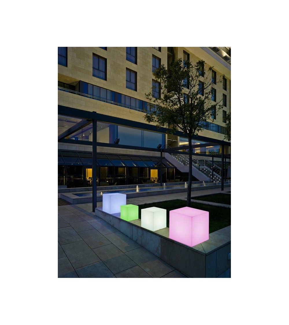 NEW GARDEN lampa ogrodowa CUBY 45 SOLAR & BATTERY biała